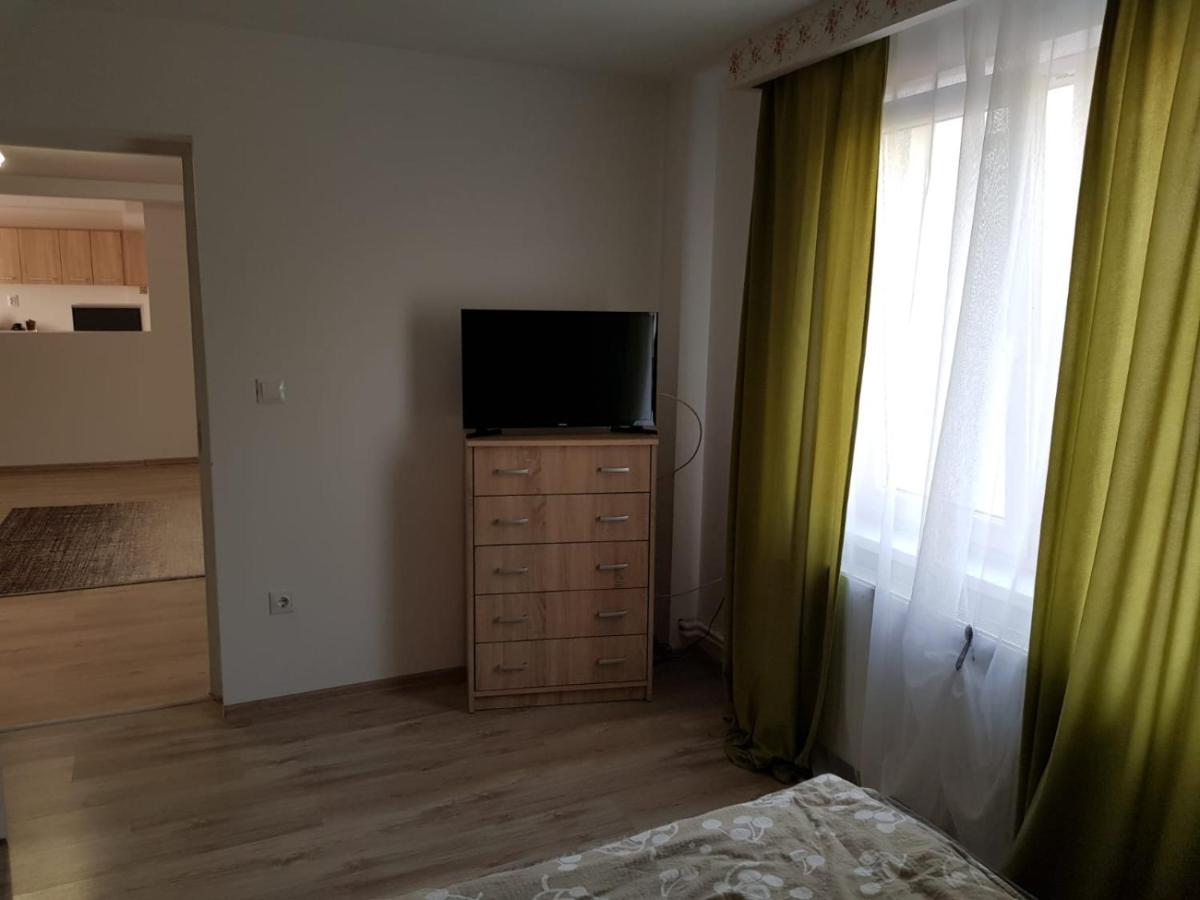 Apartament 8 Central Тиргу-Муреш Екстер'єр фото