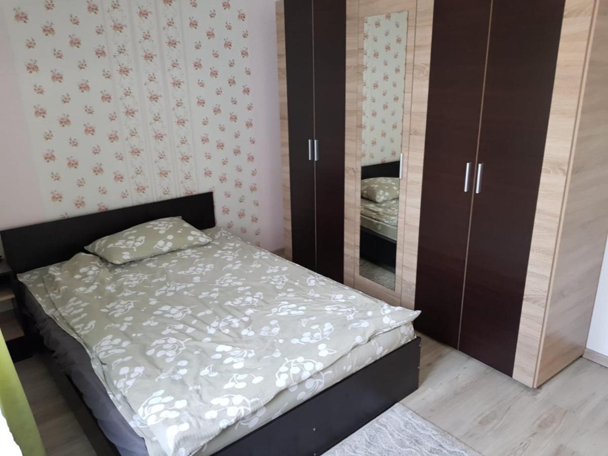 Apartament 8 Central Тиргу-Муреш Екстер'єр фото
